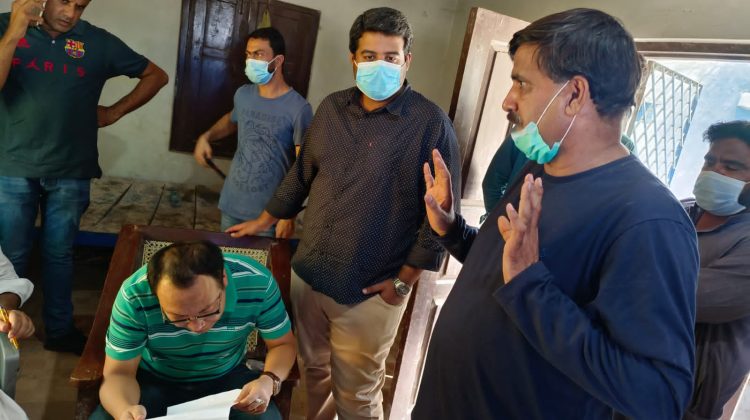 CEO of AD Construction While Giving On-site Briefing